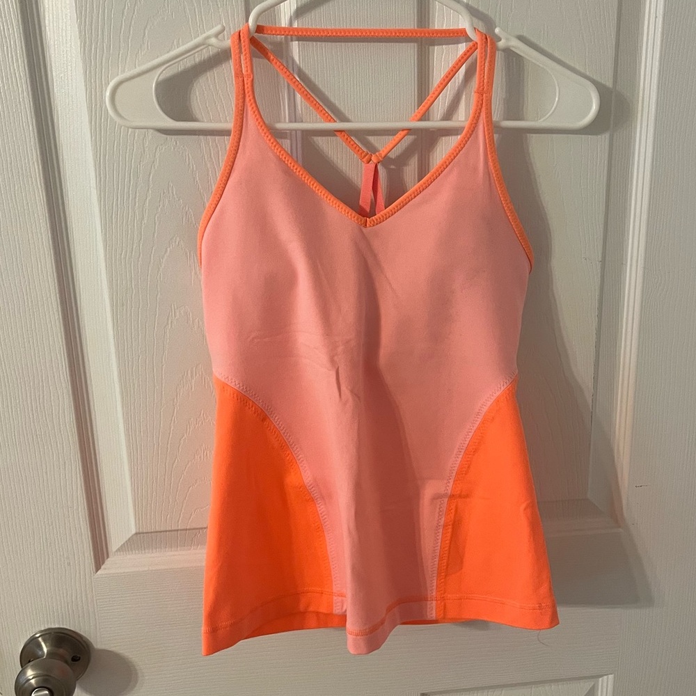 Lululemon tank
